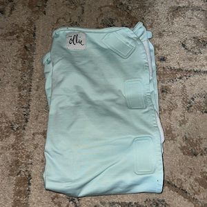 Ollie swaddle